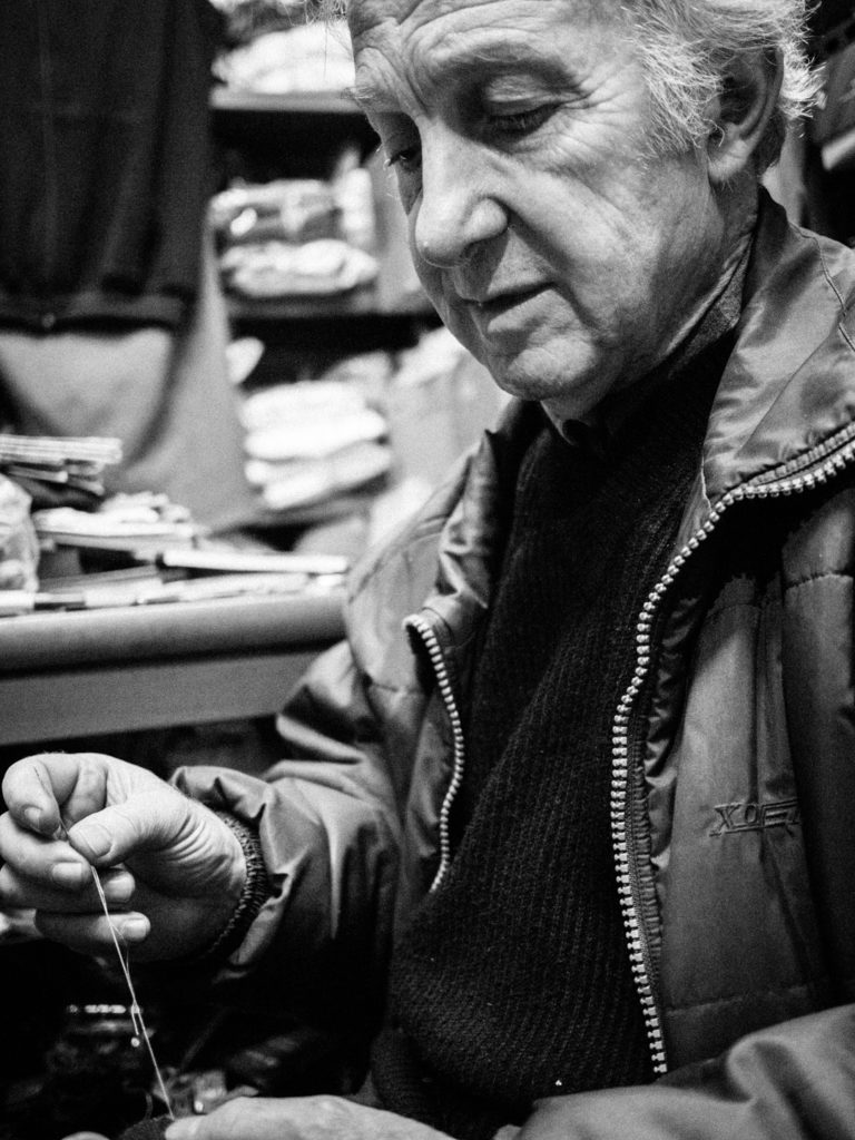 Erol Bey, mender in Firuzaga. Istanbul (Turkey), February 2011. © Gregory Dziedzic Photography.