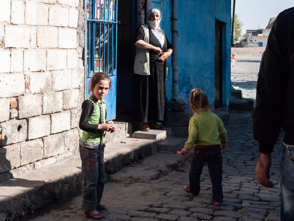 Scène de rue à Diyabakir (Turquie), novembre 2010.